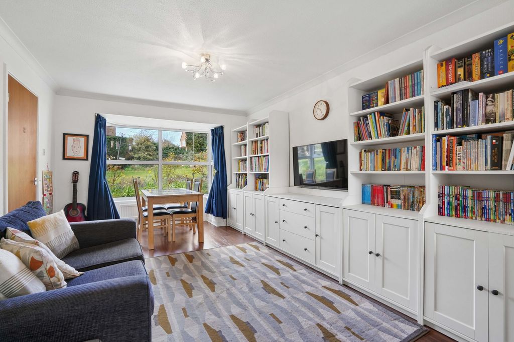 Property photo 3 of 16