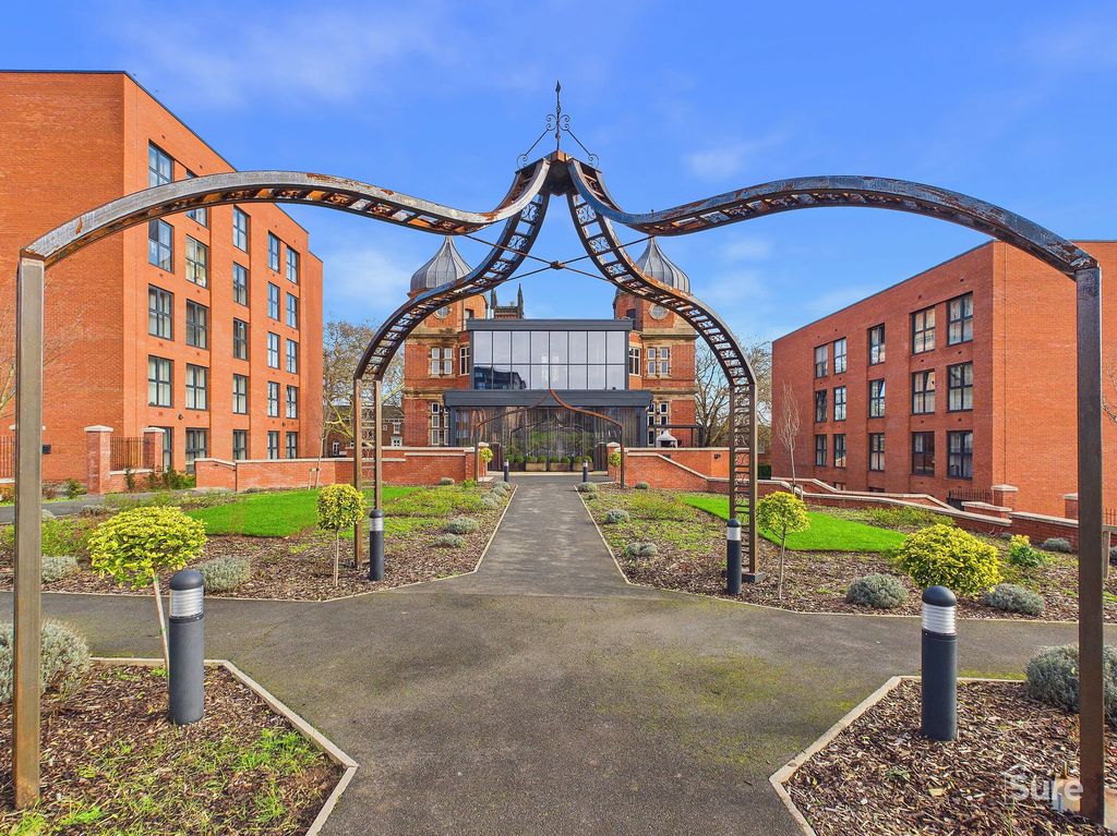 Property photo 2 of 13