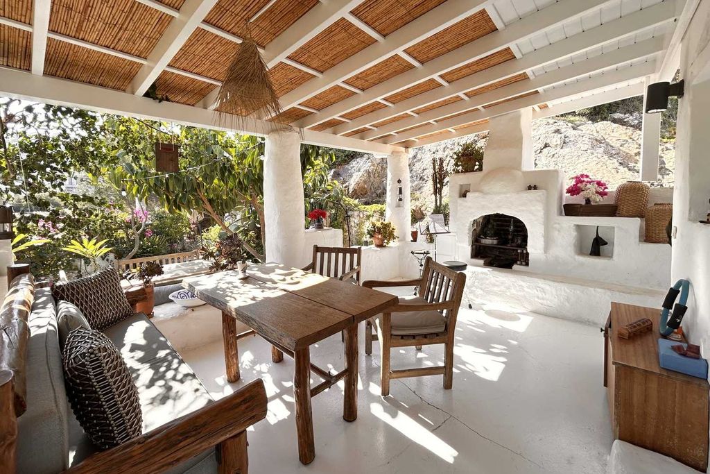 Property photo 1 of 20 A Unique Coastal Stone House For Sale In Bodrum - A Vast Covered Terrace For Outdoor Dining