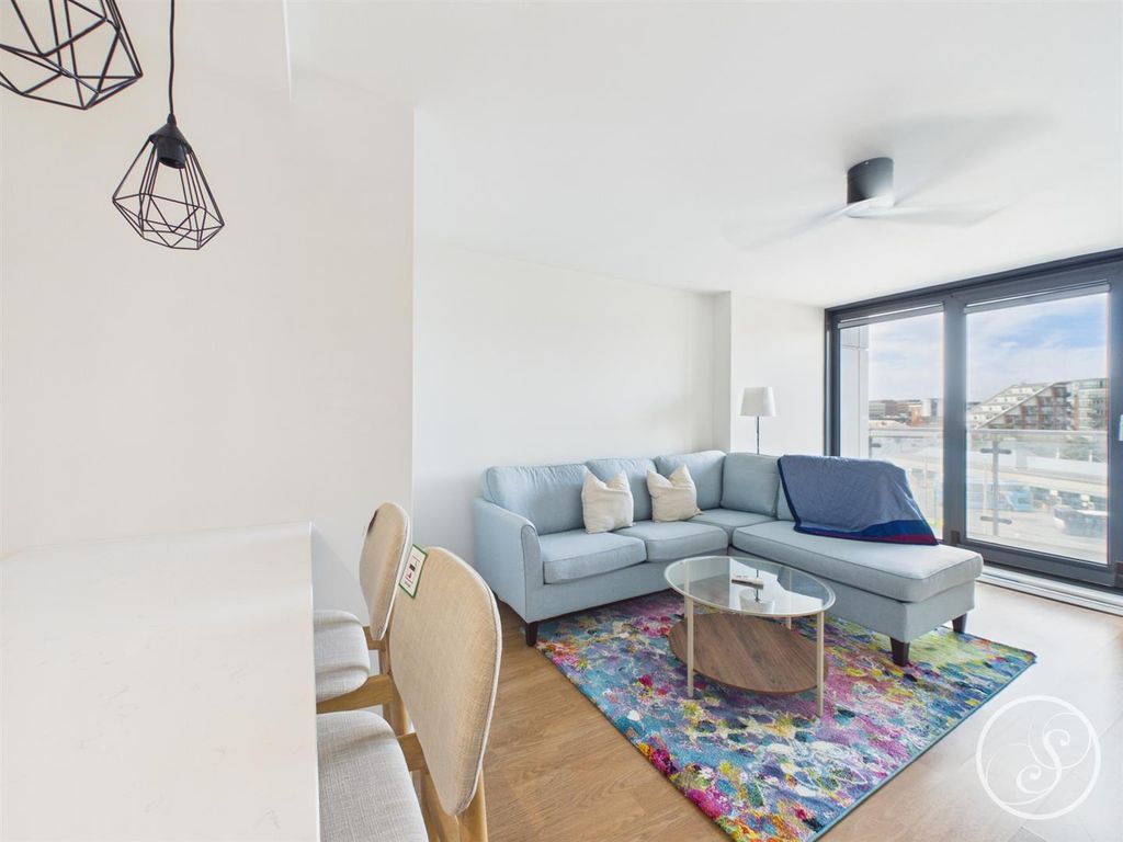 Property photo 1 of 36 Cam02071G0-Pr1000-Still046.Jpg