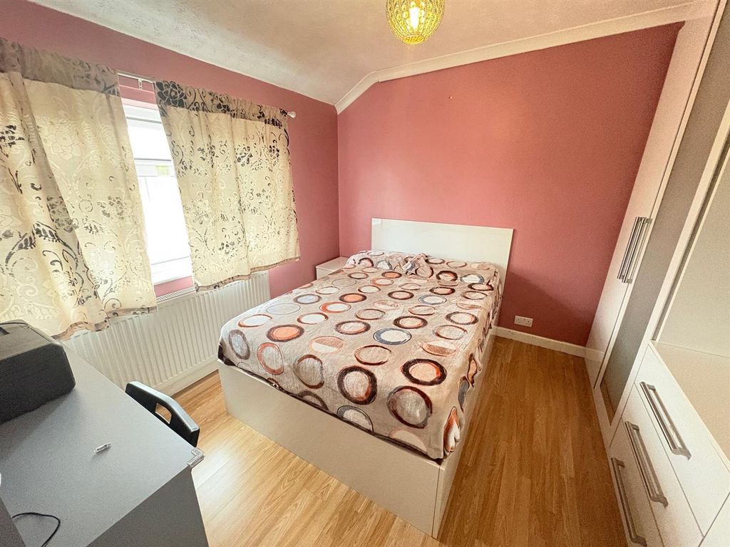 Property photo 3 of 8 1.Jpg