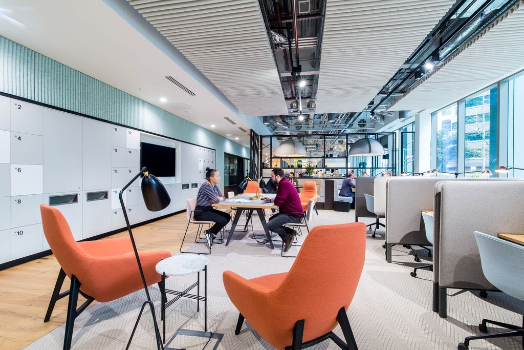 Property photo 2 of 8 Breakout Space