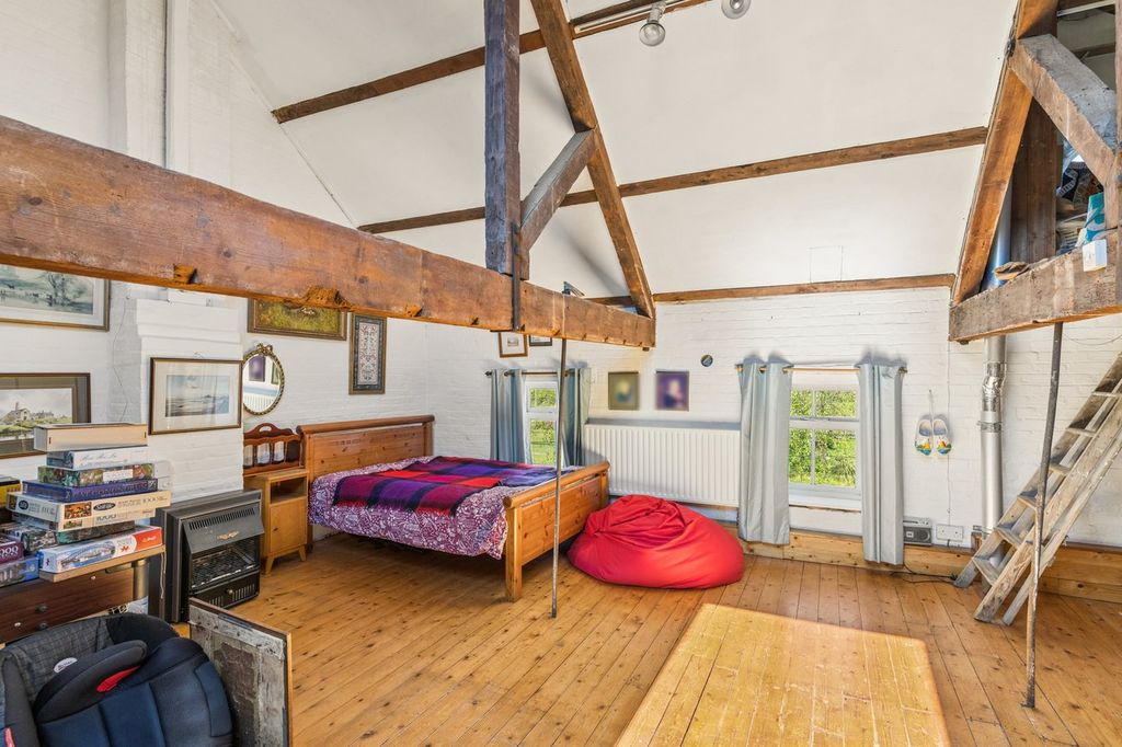 Additional image 20 of 6 bed semi-detached house for salePurwell Lane, Hitchin SG4