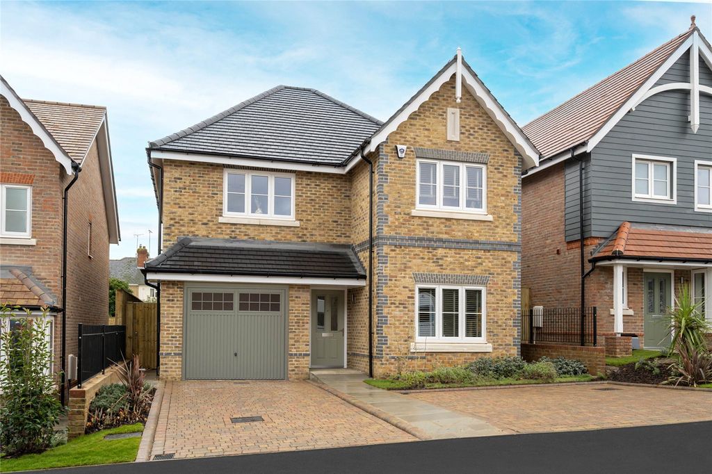 Property photo 1 of 11 External