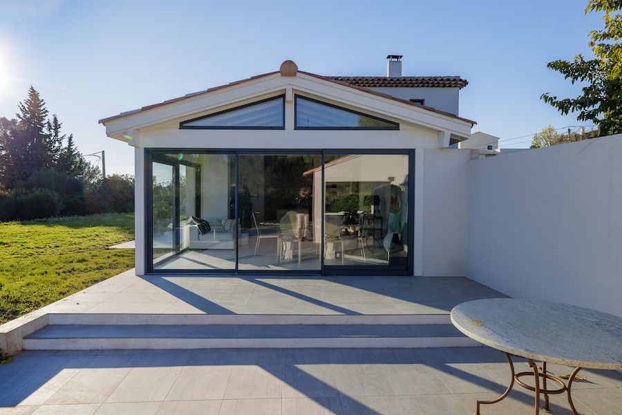 Property photo 2 of 32