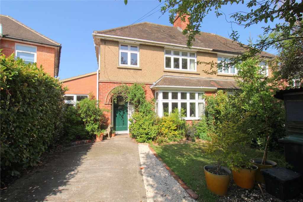 Property photo 1 of 29 Picture No. 03