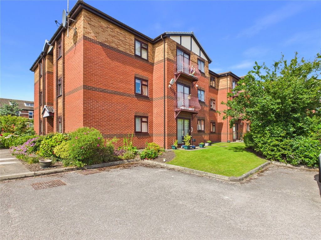 Property photo 1 of 11 Picture No. 12