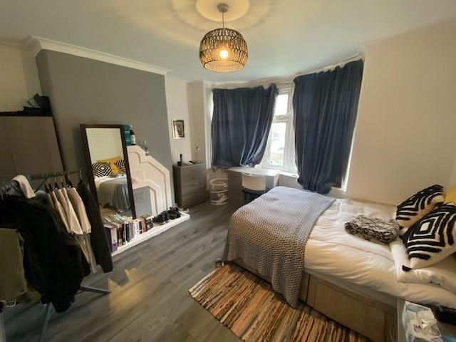 Property photo 2 of 13 Bedroom 1