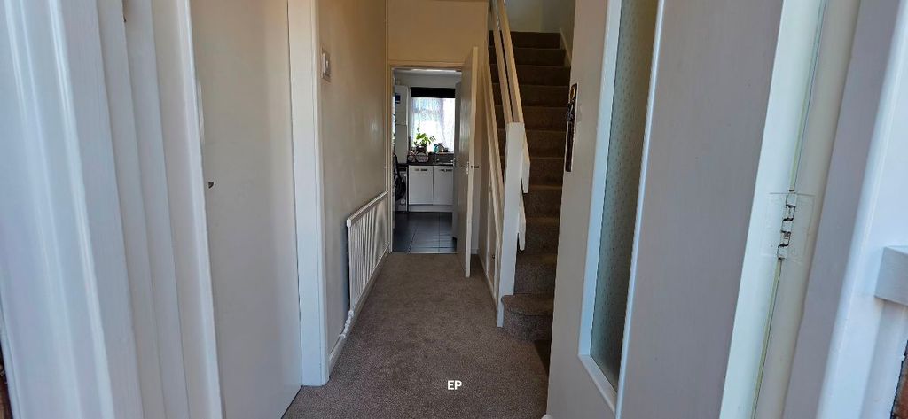 Property photo 3 of 26