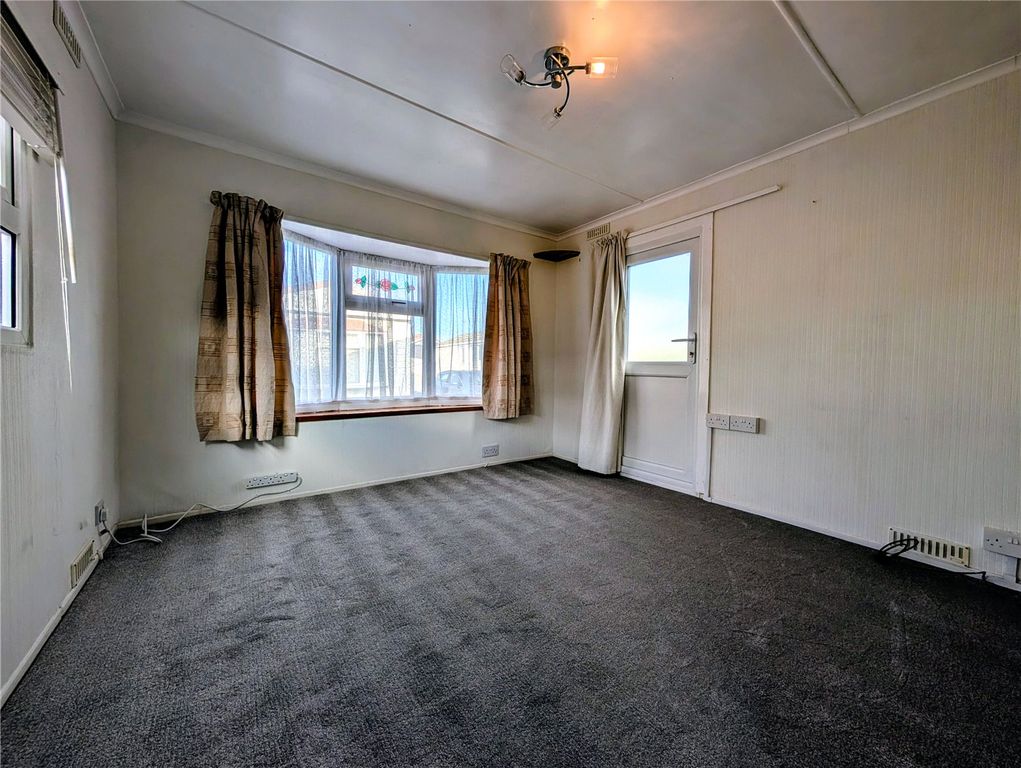 Additional image 5 of 1 bed property for saleOrchard Caravan Park, Upper Church Street, Syston, Leicester LE7
