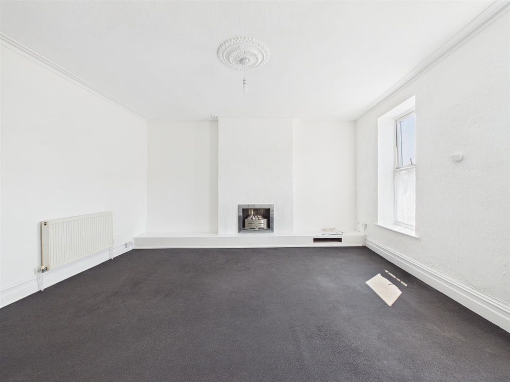 Property photo 2 of 15 Cam03844G0-Pr0497-Still003.Jpg