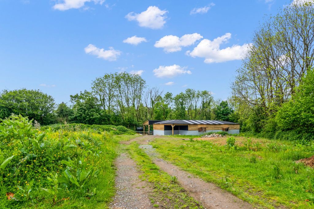 Property photo 3 of 7