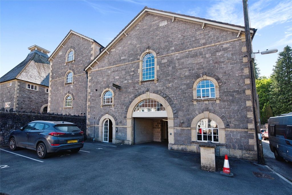 Property photo 1 of 15 Picture No. 01