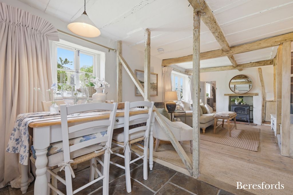 Property photo 3 of 28 Picture No. 16