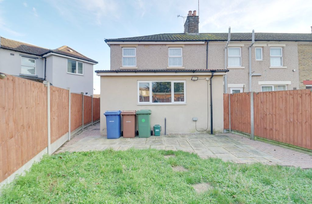 Additional image 18 of 3 bed terraced house for saleChurch View, Aveley, South Ockendon RM15