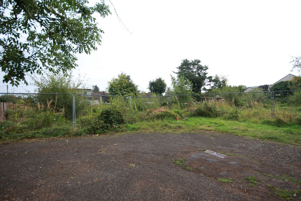 Property photo 2 of 16