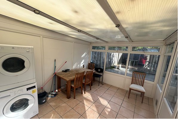 Property photo 3 of 9 Conservatory