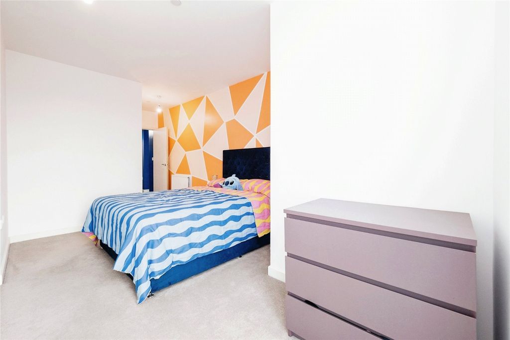 Property photo 1 of 17 Photography