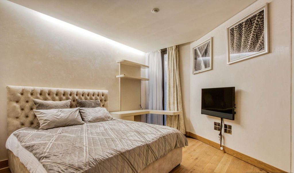 One Hyde Park, Knightsbridge SW1X photo 5