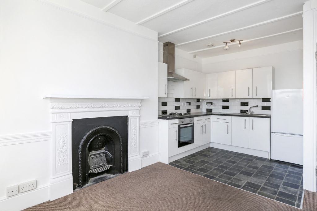 Property photo 3 of 12 Edjjf1089_2_Edited