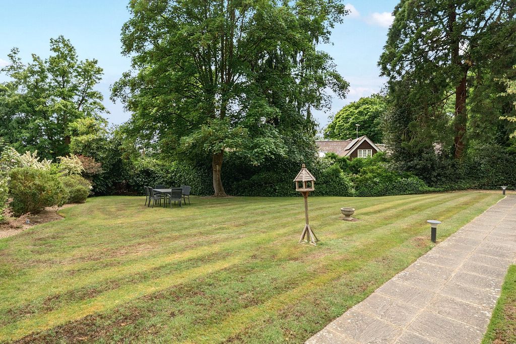 Property photo 2 of 20 Picture No. 38