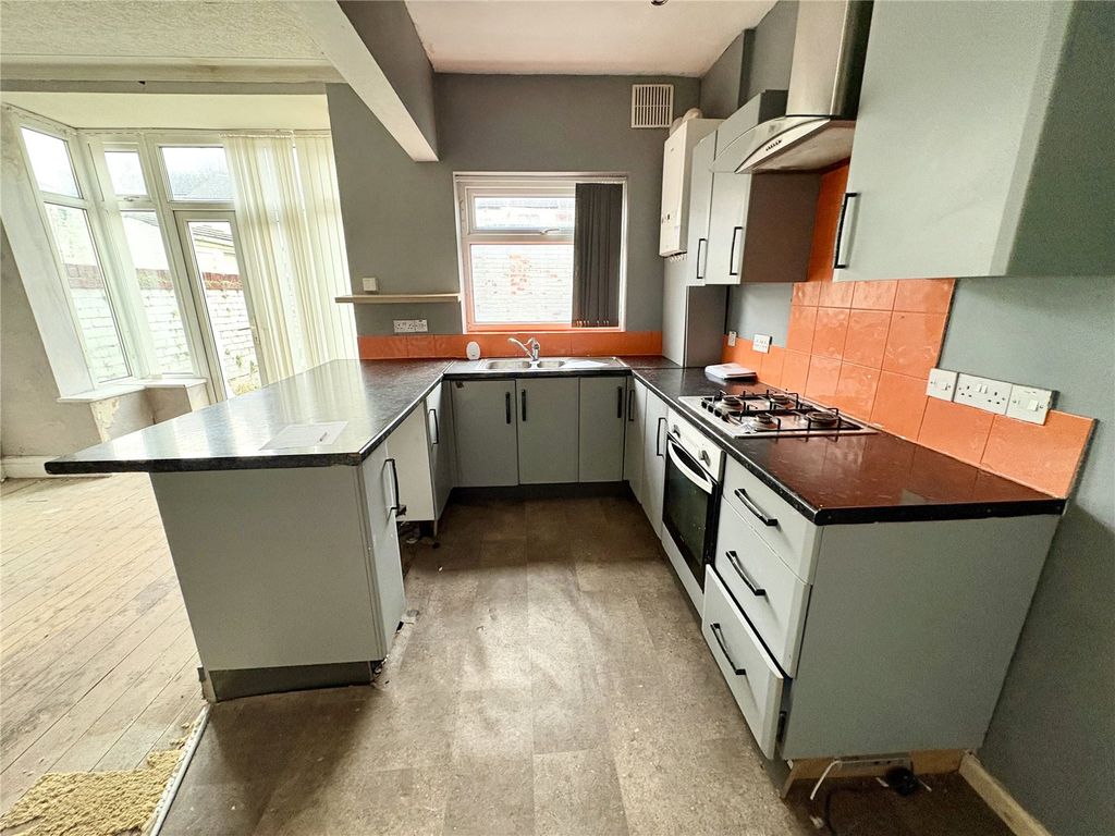 Property photo 2 of 16 Picture No. 04