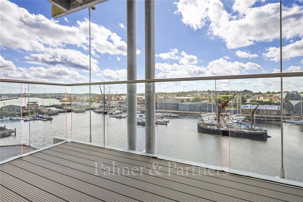 Property photo 2 of 12 Picture No. 06