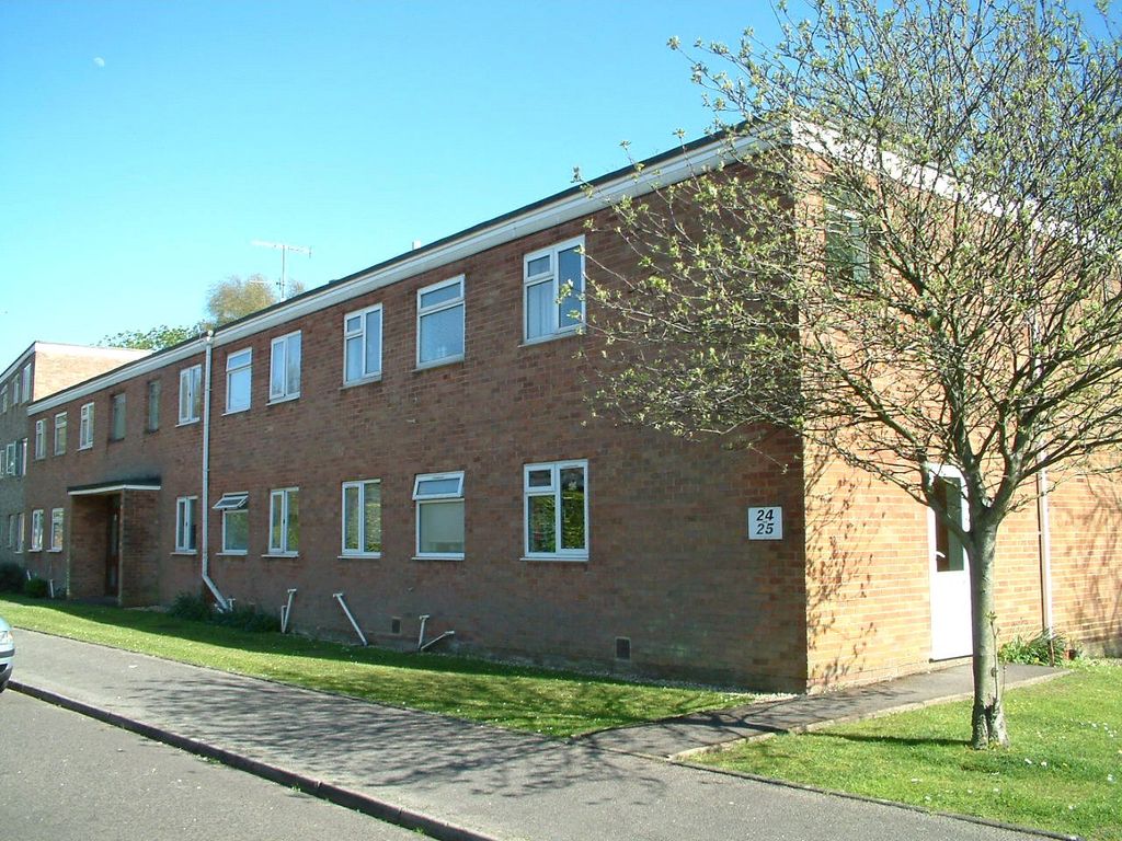 Property photo 1 of 8 Steepdene