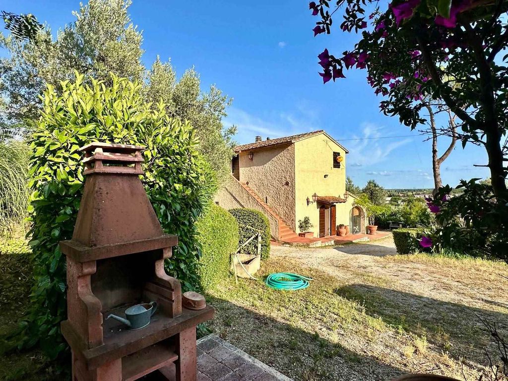 Property photo 1 of 30