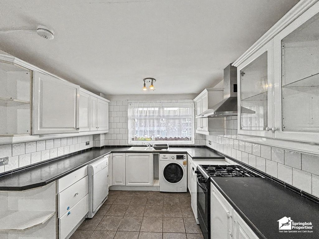 Property photo 3 of 7 Image 2