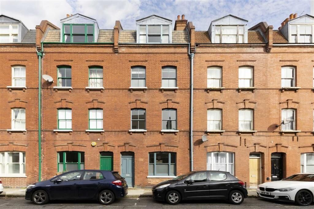 Property photo 1 of 1