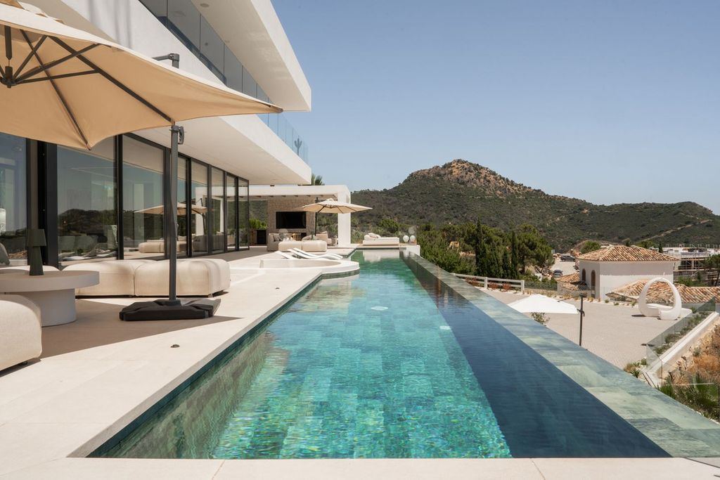 Property photo 3 of 50