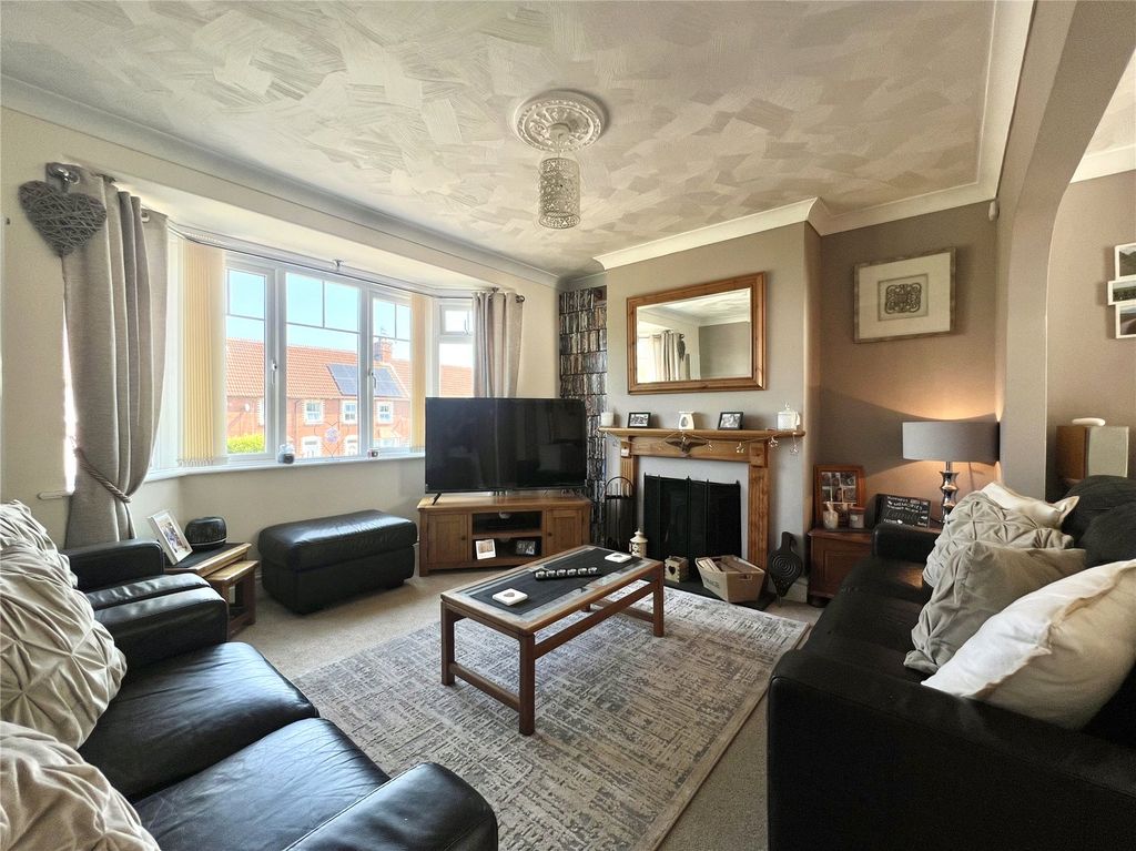 Property photo 2 of 15 Picture No. 11