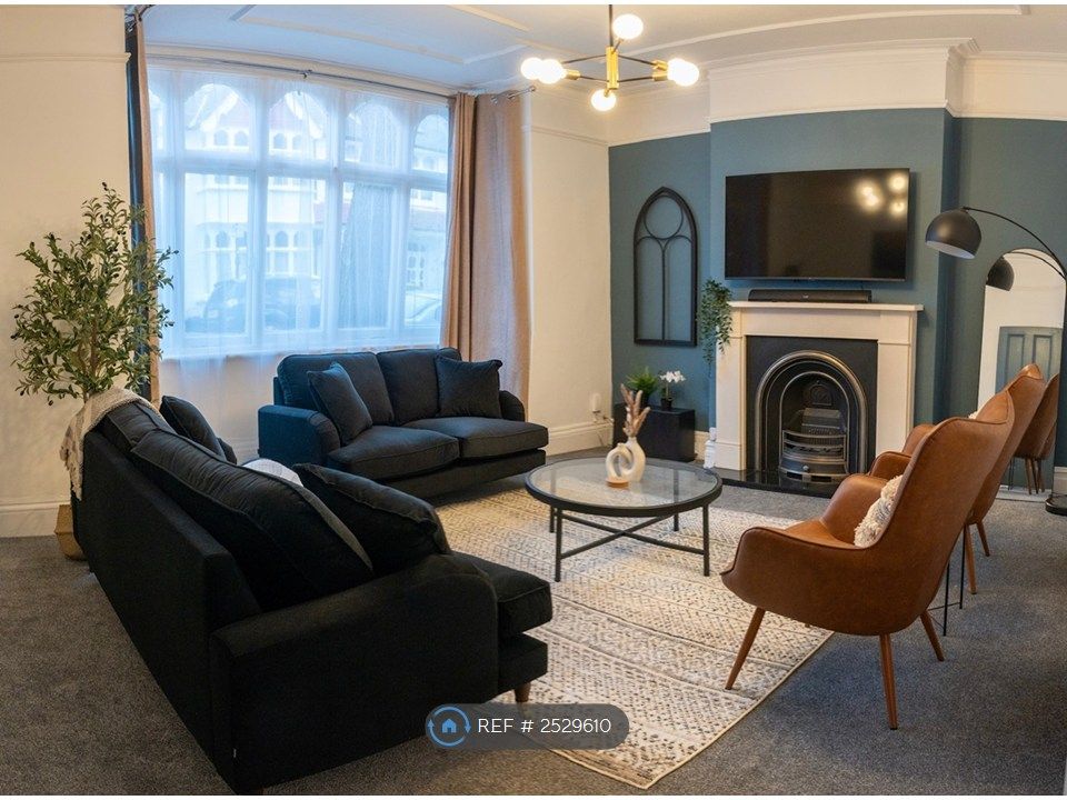 Property photo 1 of 30