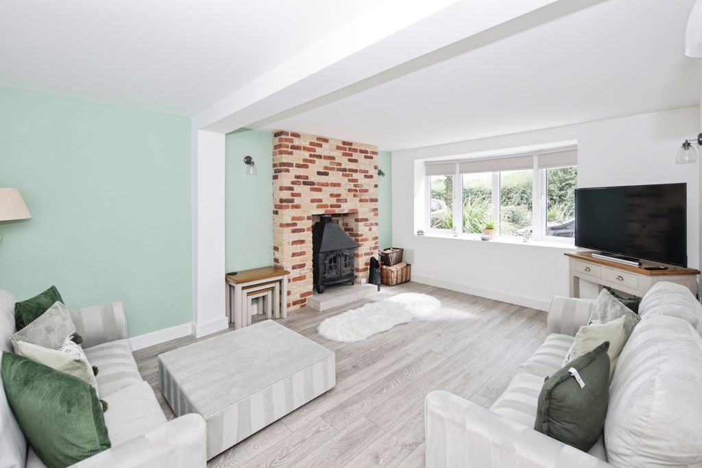 Property photo 2 of 22 Pbox-Img.Jpg