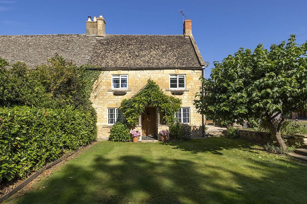 Property photo 2 of 29 Period Home