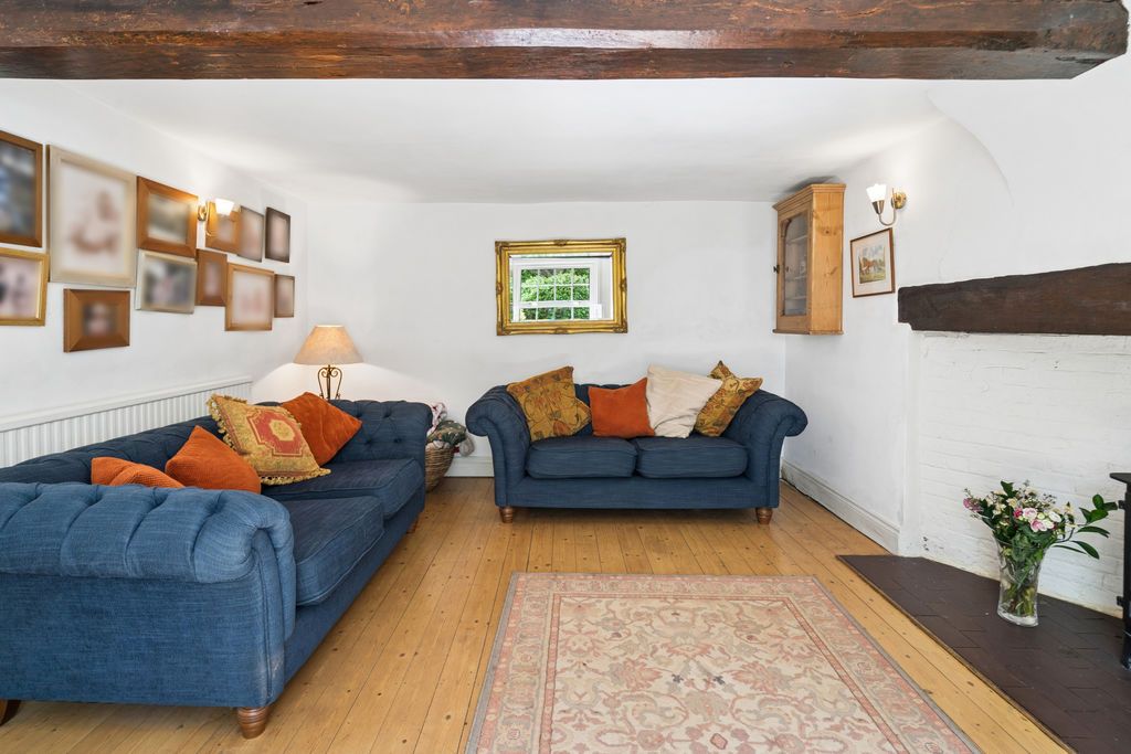 Property photo 3 of 18 Photo 17