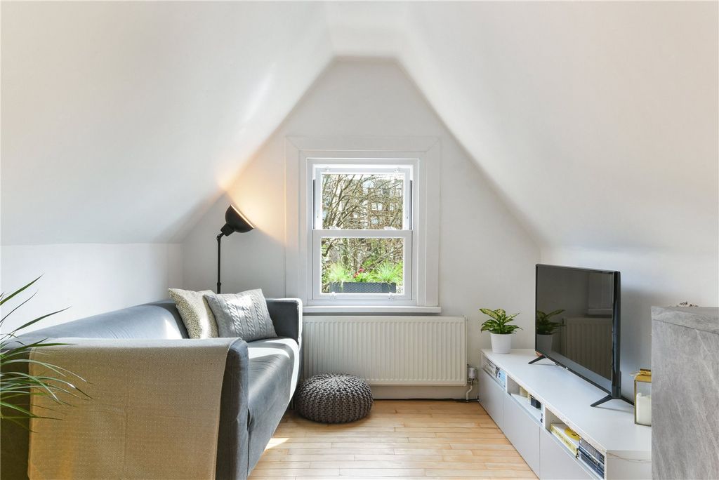 Property photo 3 of 9 Picture No. 19