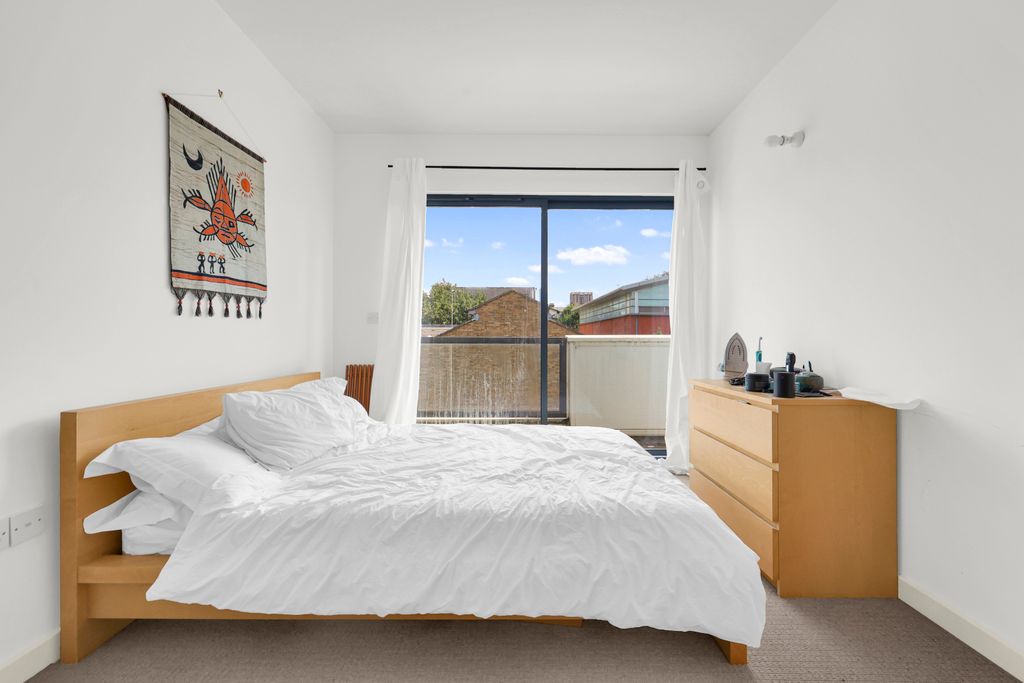 Property photo 3 of 12 Picture No. 02