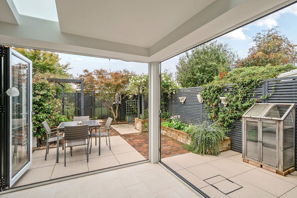 Property photo 3 of 22