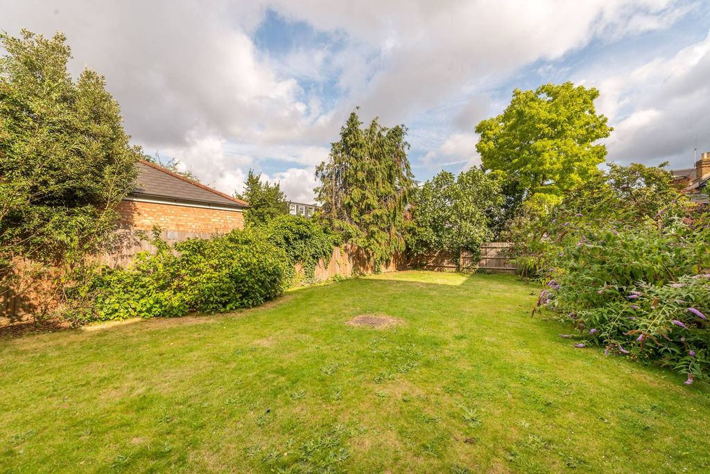 Property photo 3 of 14