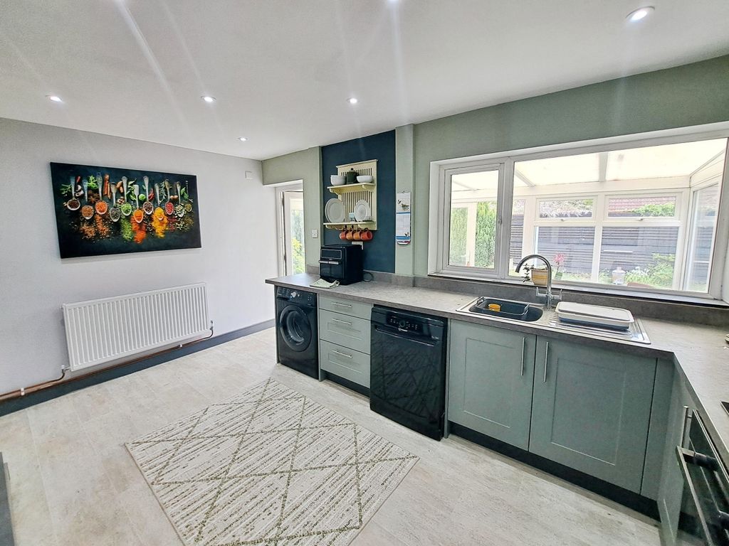 Property photo 2 of 38 2d72A4d2-20260417_114234