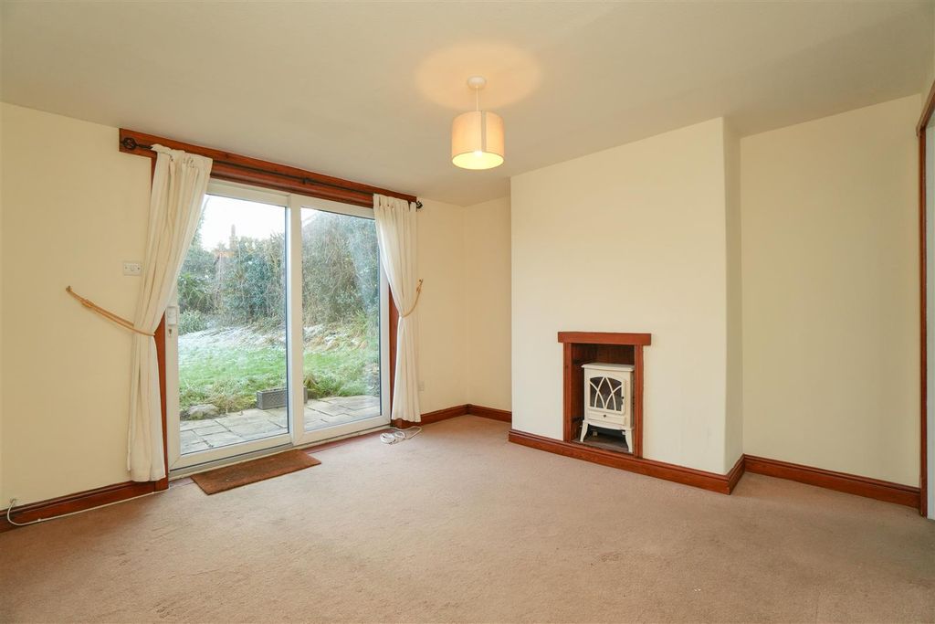 Property photo 3 of 13 Dining Room