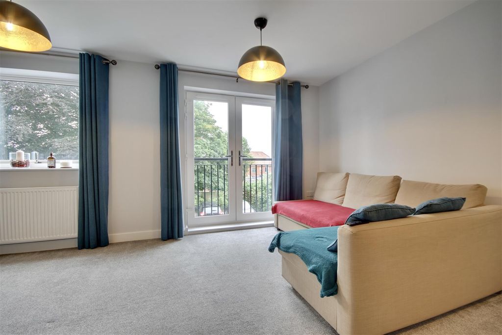 Property photo 3 of 19 D1A93Fc9-F21B-4327-8A4E-C8A2576E9Cfc_1_201_A.Jpeg