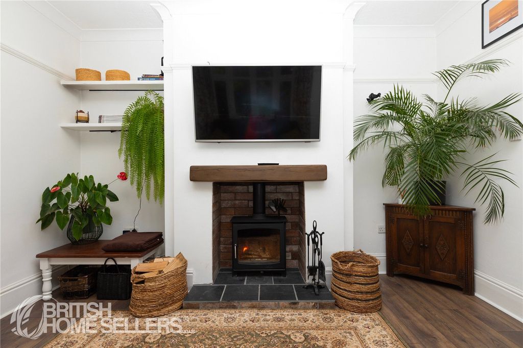 Property photo 3 of 18 3