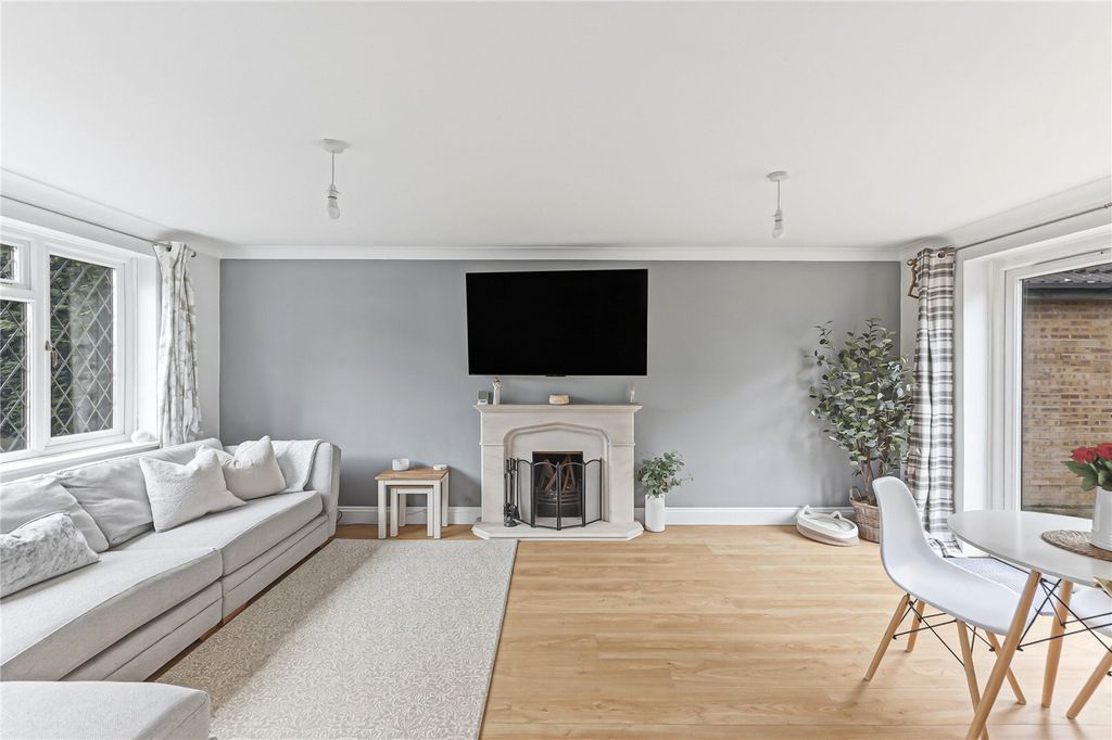 Property photo 2 of 24 Picture No. 22