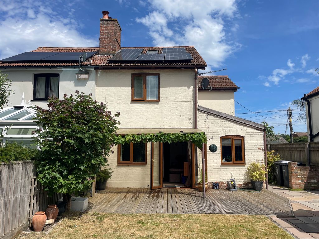 Property photo 3 of 18