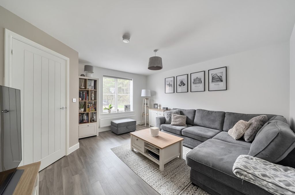 Property photo 2 of 21 1369158-16-68Fa23...