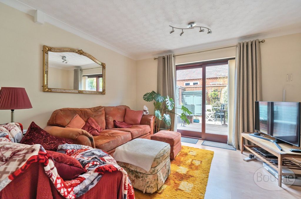 Property photo 3 of 16 Picture No. 19