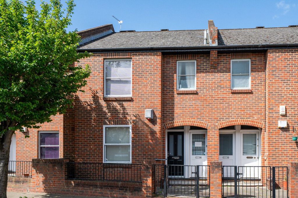 Property photo 2 of 18 Picture No. 05